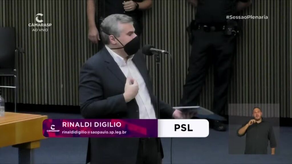 Pastor que apoia Bolsonaro, Rinaldi Digilio defende a bíblia e a liberdade de fé